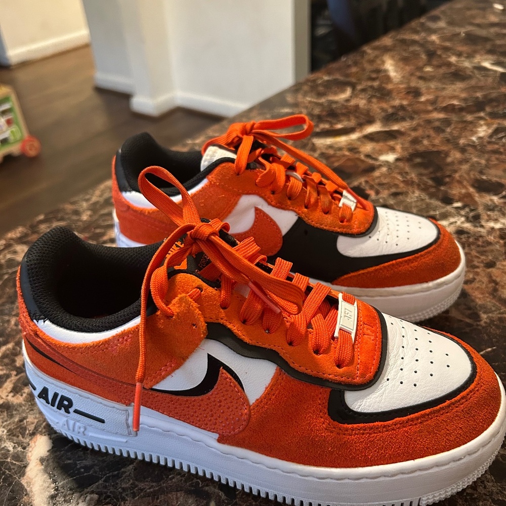 Orange Low top AF1 (7.5wo)